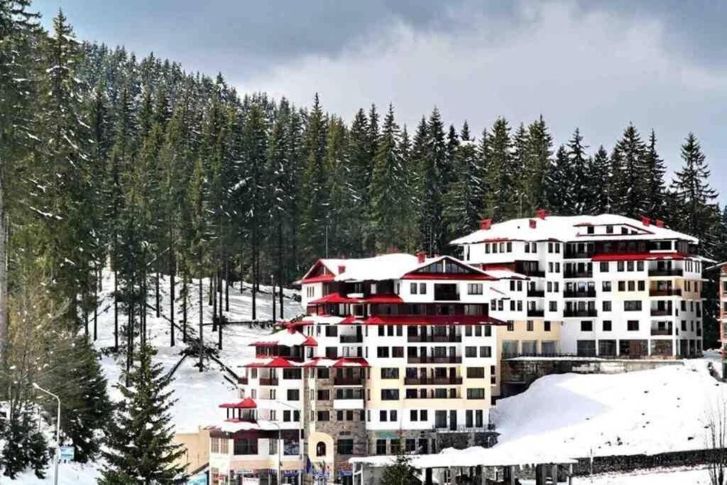 Апартамент Пампорово Палас - Pamporovo Palace Eksteriør bilde